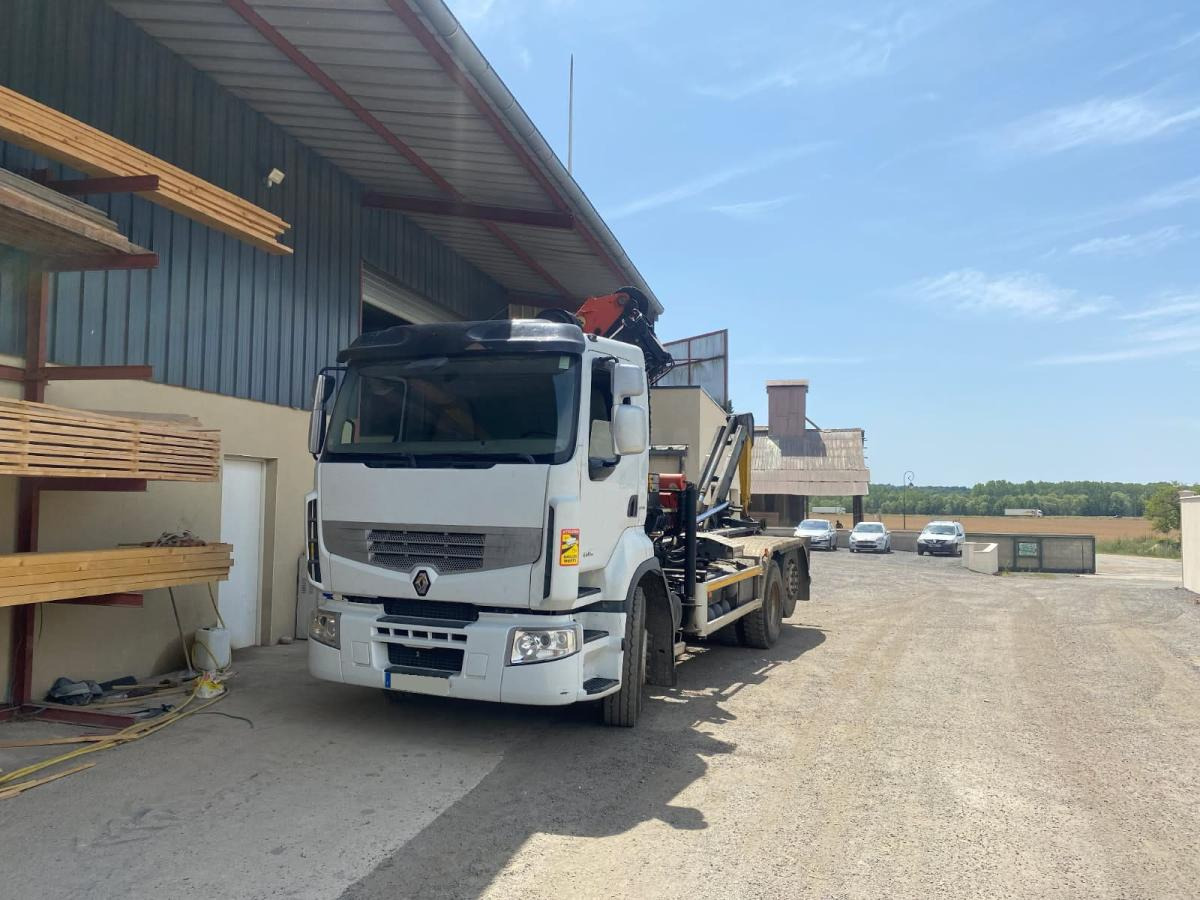 Renault Premium avec grue PALFINGER PK 18000 - Camião polibenne, Camião grua: foto 2 Renault Premium avec grue PALFINGER PK 18000 - Camião polibenne, Camião grua: foto 2