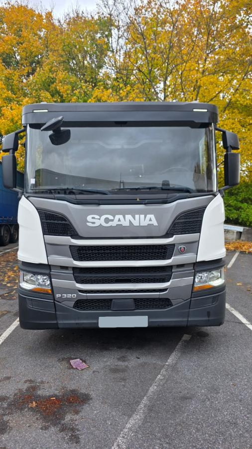 Scania P 320 - Camião frigorífico: foto 2 Scania P 320 - Camião frigorífico: foto 2