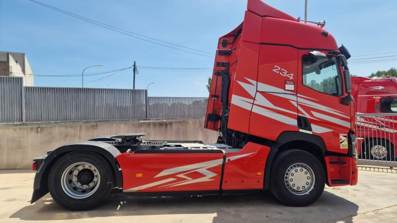 Renault T-Series 480 (Location / Rent) - Tractor: foto 4 Renault T-Series 480 (Location / Rent) - Tractor: foto 4