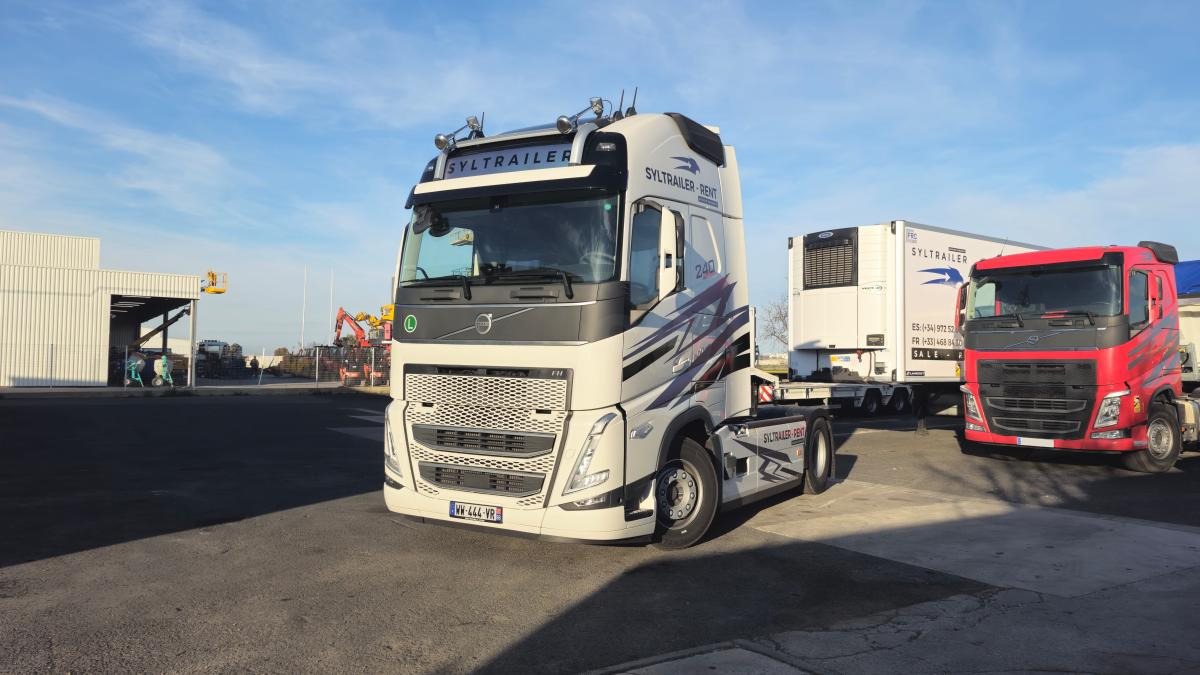 Volvo FH 500 Globetrotter XXL (Location / Rent) - Tractor: foto 3 Volvo FH 500 Globetrotter XXL (Location / Rent) - Tractor: foto 3