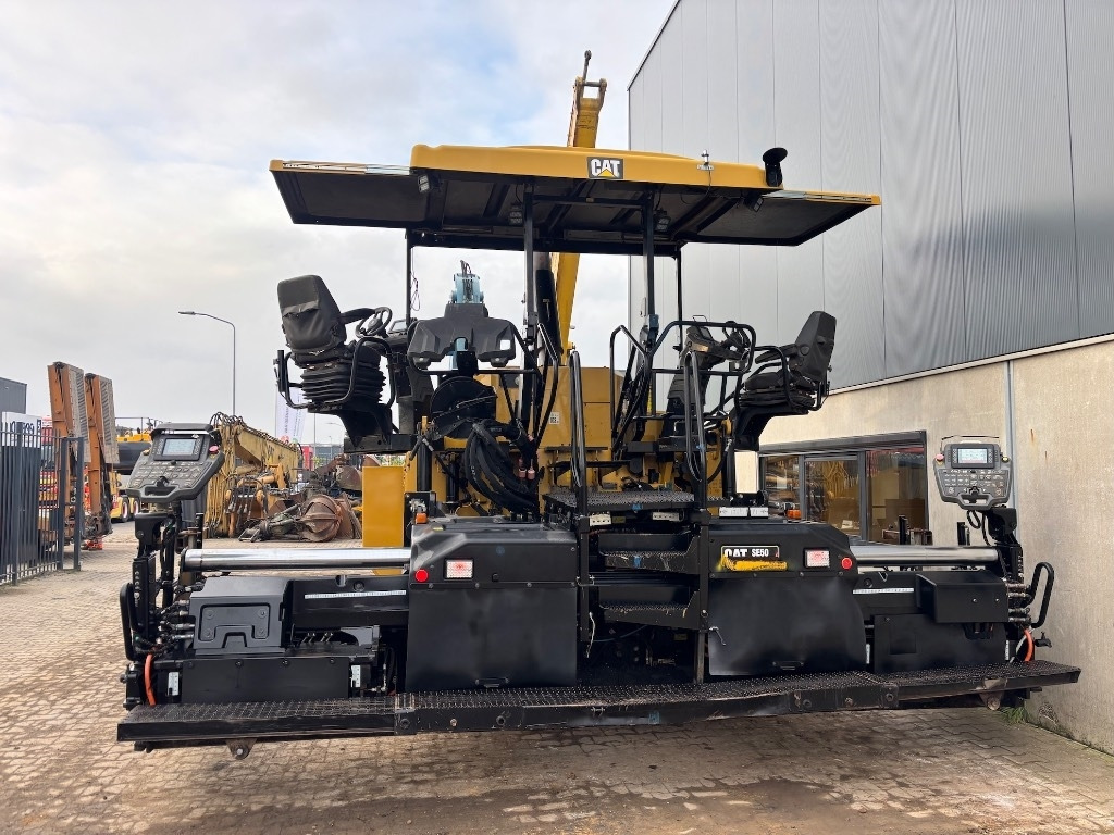 CAT AP 500 F - AP500 Asphalt Paver - Acabadora: foto 3 CAT AP 500 F - AP500 Asphalt Paver - Acabadora: foto 3