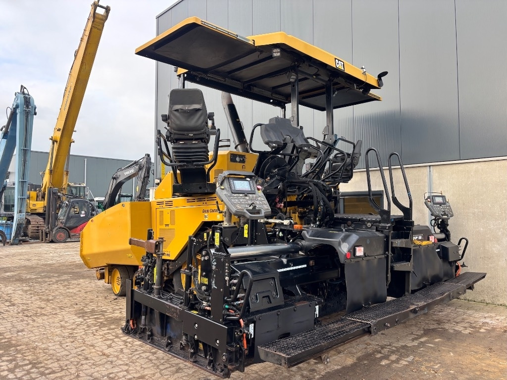 CAT AP 500 F - AP500 Asphalt Paver - Acabadora: foto 2 CAT AP 500 F - AP500 Asphalt Paver - Acabadora: foto 2