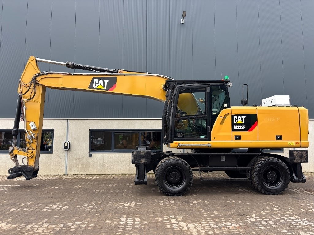 CAT CAT M 322 F - M322 - M 320 - M 318 - Escavadeira de rodas: foto 2 CAT CAT M 322 F - M322 - M 320 - M 318 - Escavadeira de rodas: foto 2