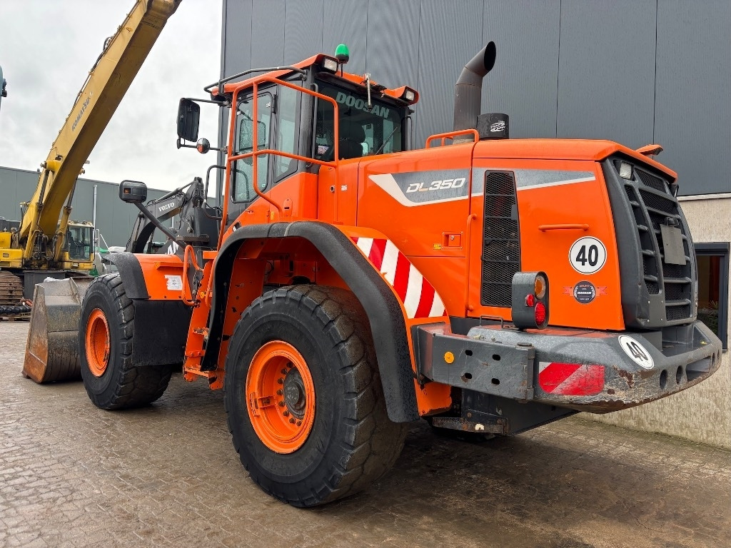 Doosan DL 350-5 - DL350-5 - DL 350 - Pá carregadora de rodas: foto 3 Doosan DL 350-5 - DL350-5 - DL 350 - Pá carregadora de rodas: foto 3