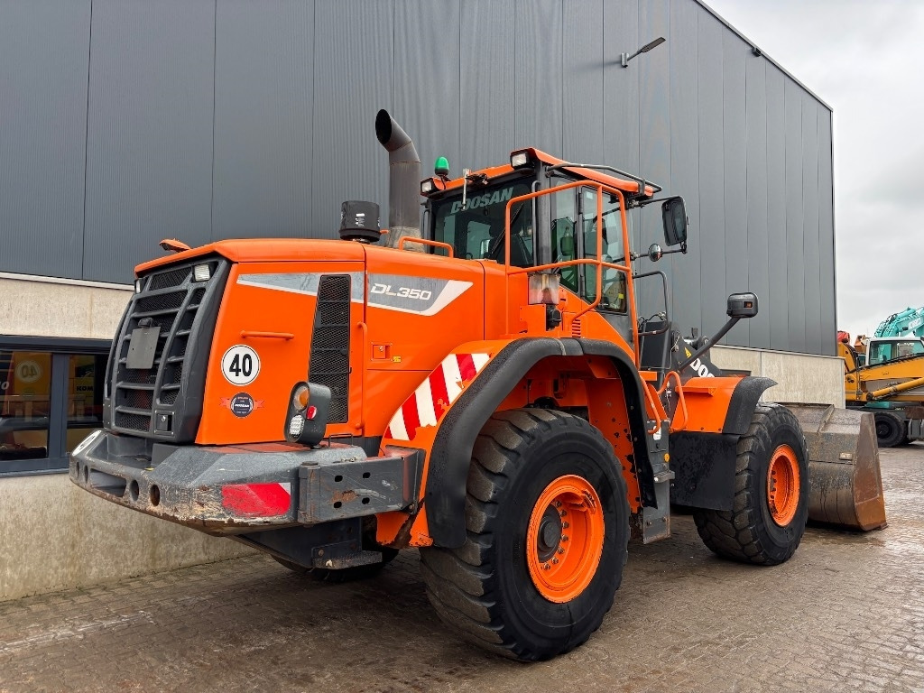 Doosan DL 350-5 - DL350-5 - DL 350 - Pá carregadora de rodas: foto 5 Doosan DL 350-5 - DL350-5 - DL 350 - Pá carregadora de rodas: foto 5