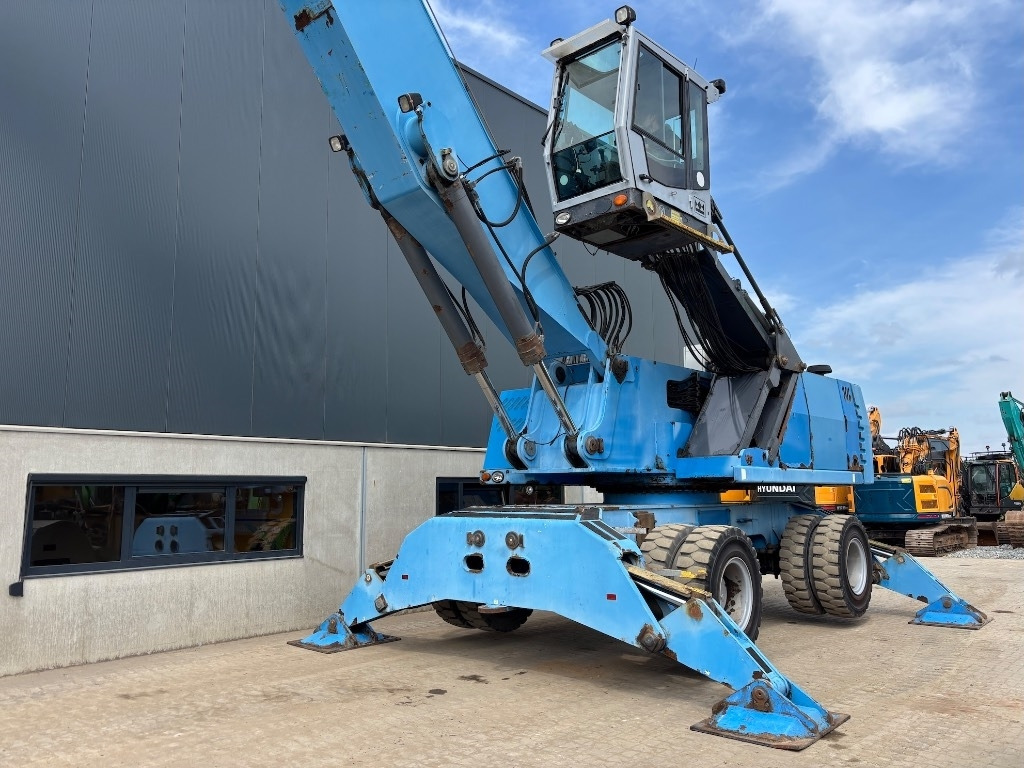Fuchs MHL 380 - Manipulador de material: foto 5 Fuchs MHL 380 - Manipulador de material: foto 5