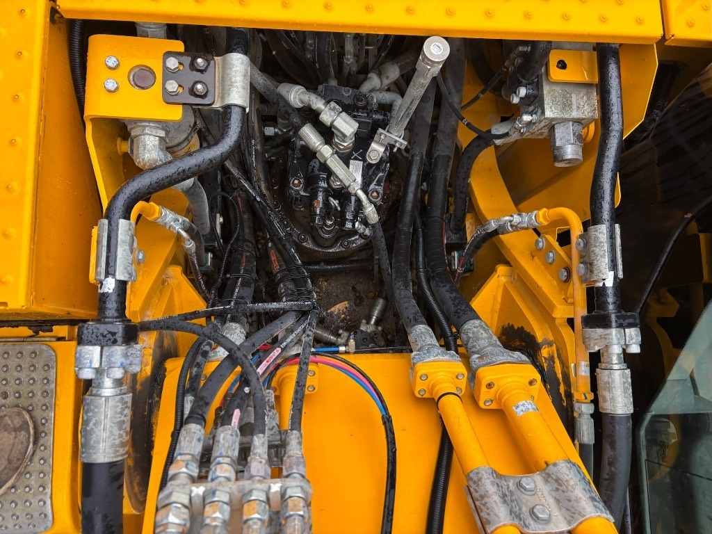 Escavadora de rastos JCB 220 X C - 220 XL - 220XL - 2.9 mtr wide only: foto 28 Escavadora de rastos JCB 220 X C - 220 XL - 220XL - 2.9 mtr wide only: foto 28