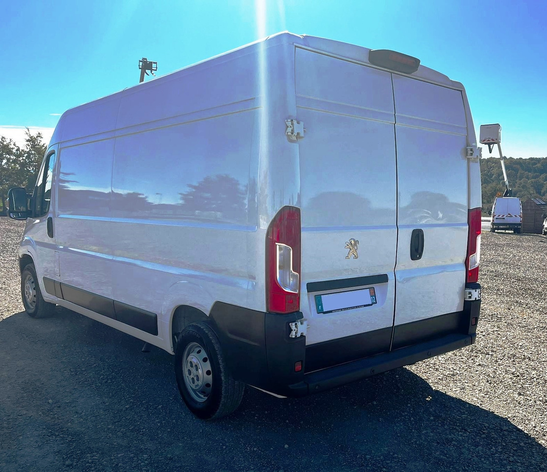 PEUGEOT Boxer III 2.2 HDI 120 L3H2 PREMIUM - Furgão: foto 3 PEUGEOT Boxer III 2.2 HDI 120 L3H2 PREMIUM - Furgão: foto 3