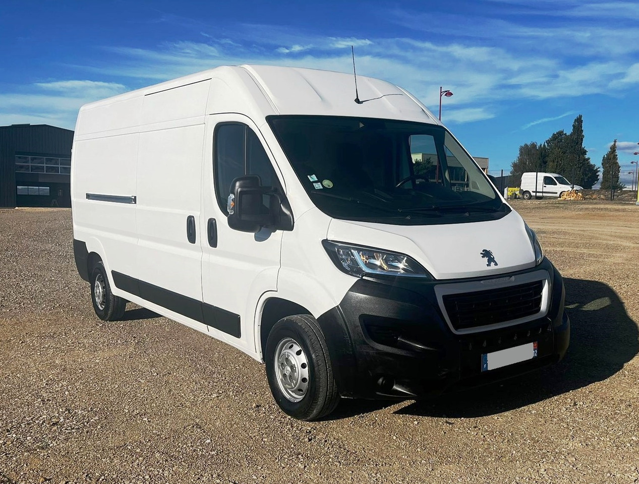 PEUGEOT Boxer III 2.2 HDI 120 L3H2 PREMIUM - Furgão: foto 1 PEUGEOT Boxer III 2.2 HDI 120 L3H2 PREMIUM - Furgão: foto 1