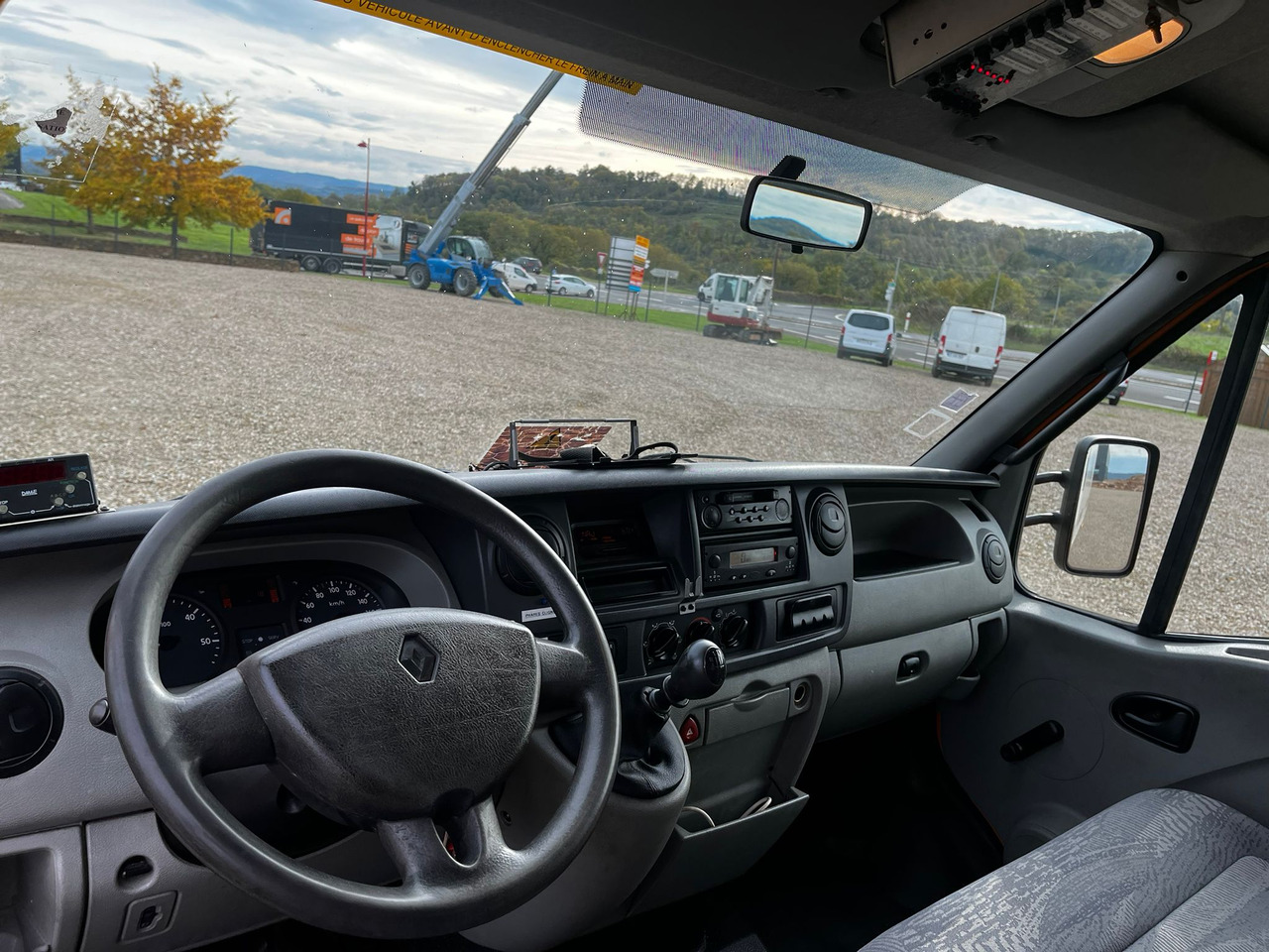 RENAULT Mascott DCI 160 CAISSE + HAYON - Camião furgão: foto 5 RENAULT Mascott DCI 160 CAISSE + HAYON - Camião furgão: foto 5