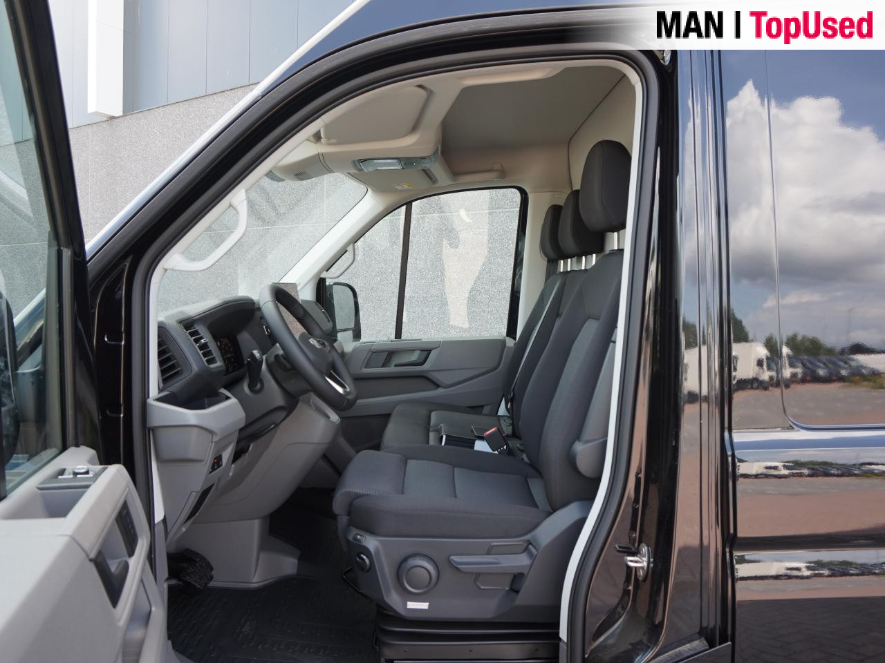 MAN TGE 3.140 4X2F SB / Aut / Facelift / Geen BPM / Na - Furgão: foto 2 MAN TGE 3.140 4X2F SB / Aut / Facelift / Geen BPM / Na - Furgão: foto 2