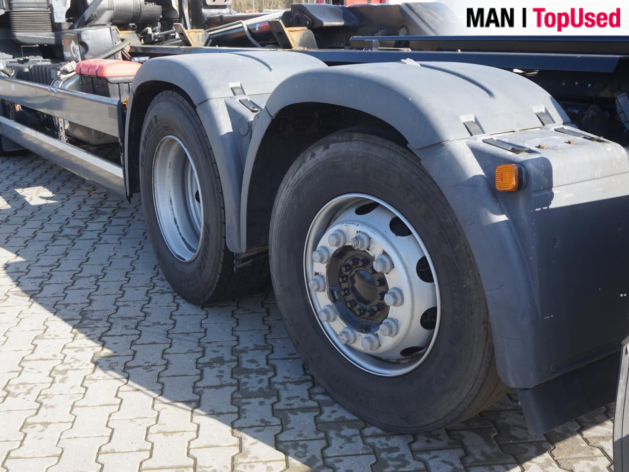 MAN TGS 26.460 6X2-4 BL Abroll Kipper - Camião basculante: foto 4 MAN TGS 26.460 6X2-4 BL Abroll Kipper - Camião basculante: foto 4