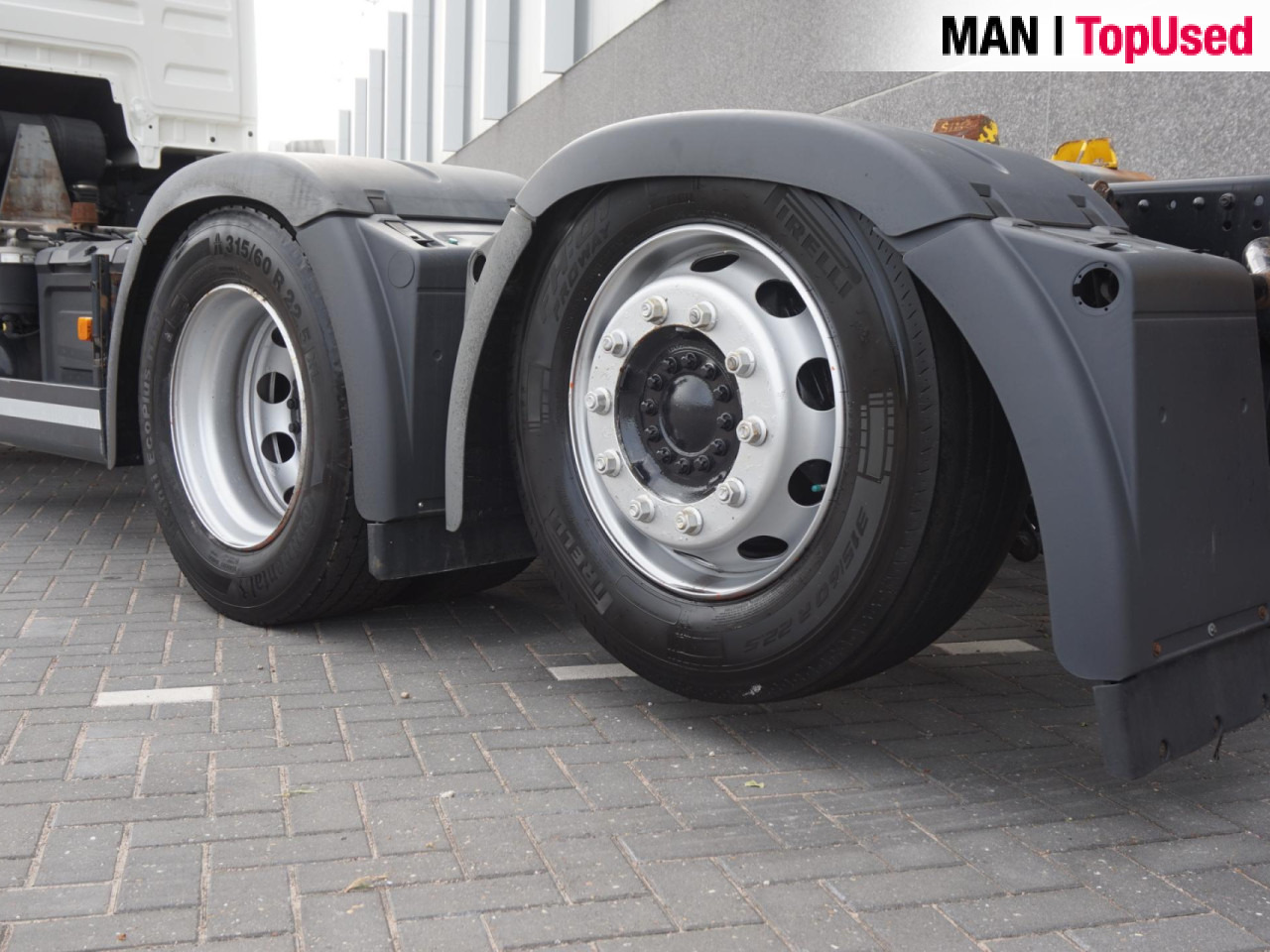 MAN TGX 26.510 6X2-4 LL / BDF / Lift-Axle / Euro 6 - Camião transportador de contêineres/ Caixa móvel: foto 3 MAN TGX 26.510 6X2-4 LL / BDF / Lift-Axle / Euro 6 - Camião transportador de contêineres/ Caixa móvel: foto 3