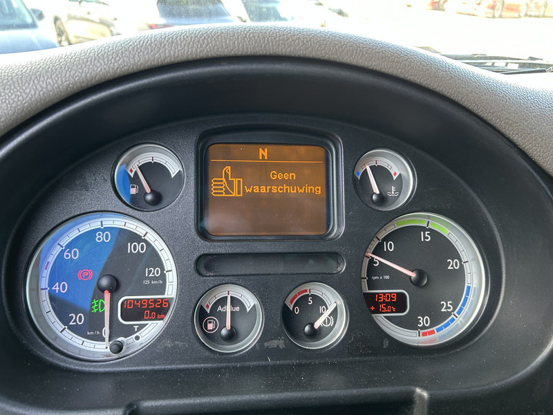 DAF CF 75 310 Euro 5 / Curtainside Box / Loadlift / Trailer Coupling - Camião de lona: foto 4 DAF CF 75 310 Euro 5 / Curtainside Box / Loadlift / Trailer Coupling - Camião de lona: foto 4