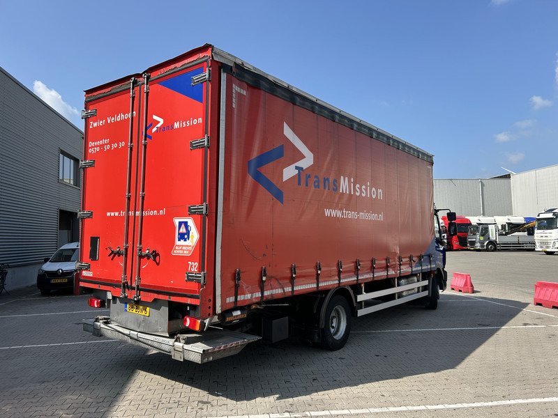 DAF LF 210 FA / 361 dkm / Curtainside / Loadlift / NL Truck - Camião de lona: foto 2 DAF LF 210 FA / 361 dkm / Curtainside / Loadlift / NL Truck - Camião de lona: foto 2