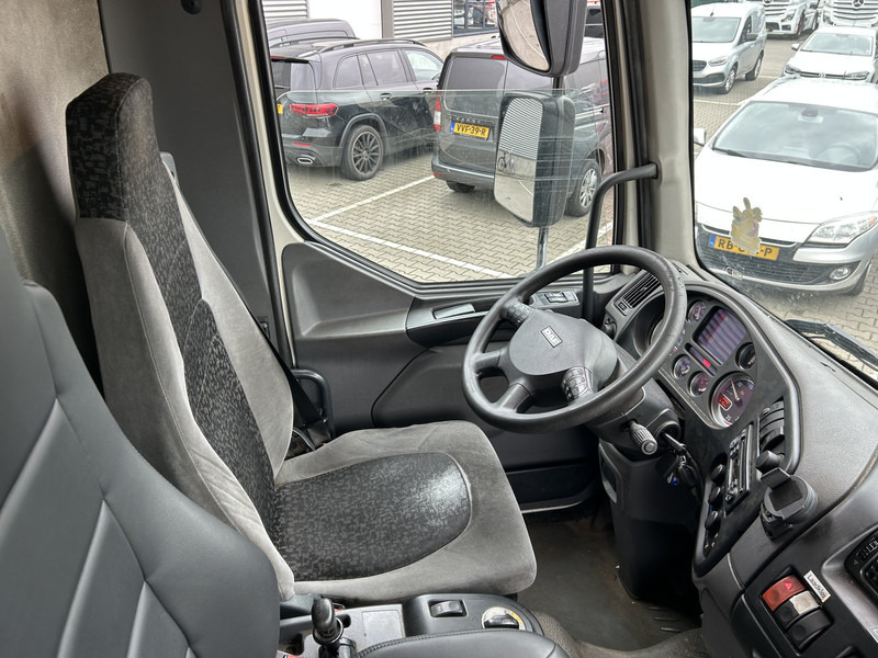 DAF LF55 220 Euro 4 / 12 Ton / 673 dkm / Box / Loadlift / APK TUV 01-26 - Camião furgão: foto 3 DAF LF55 220 Euro 4 / 12 Ton / 673 dkm / Box / Loadlift / APK TUV 01-26 - Camião furgão: foto 3