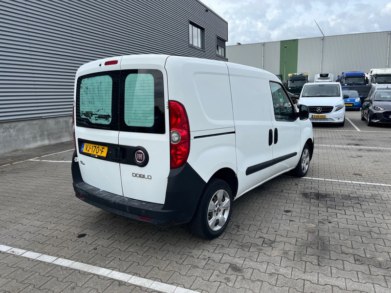 Fiat Dobló Cargo 1.3 MultiJet / NL Van - Furgão compacto: foto 4 Fiat Dobló Cargo 1.3 MultiJet / NL Van - Furgão compacto: foto 4