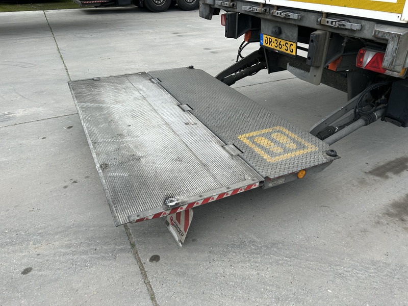 Fruehauf CNP 03 / Box / Laadklep / SAF Schijfrem - Semi-reboque furgão: foto 5 Fruehauf CNP 03 / Box / Laadklep / SAF Schijfrem - Semi-reboque furgão: foto 5