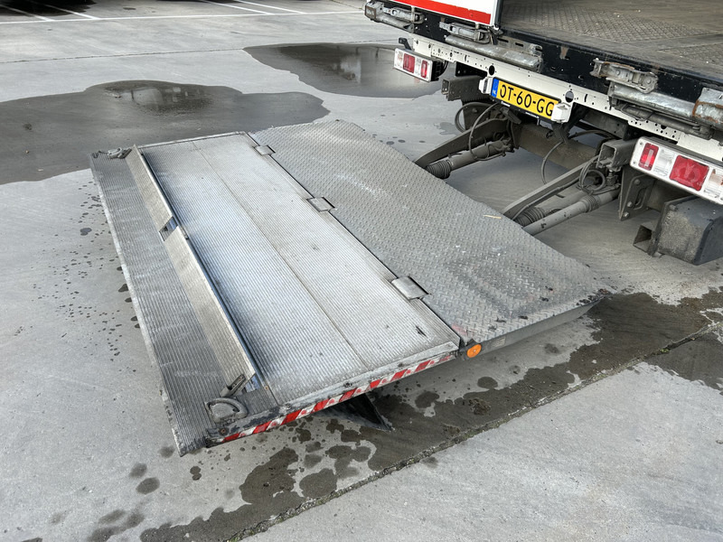 Krone Dry Liner / Box / Loadlift 2000 kg / Disk / APK TUV 11-26 - Semi-reboque furgão: foto 5 Krone Dry Liner / Box / Loadlift 2000 kg / Disk / APK TUV 11-26 - Semi-reboque furgão: foto 5