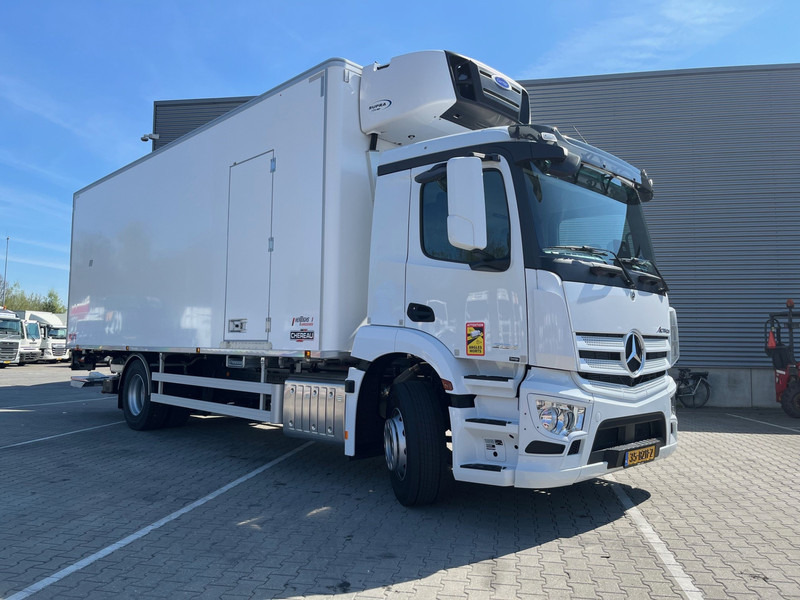 Mercedes-Benz Actros 2124 MULTITEMP / Carrier Koeler / Alleen Te Huur -> 013-7200971 - Camião frigorífico: foto 1 Mercedes-Benz Actros 2124 MULTITEMP / Carrier Koeler / Alleen Te Huur -> 013-7200971 - Camião frigorífico: foto 1
