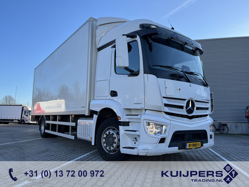 Mercedes-Benz Actros 2124 StreamSpace / 410 dkm / Box 7.5 mtr / Laadklep / APK 08-25 - Camião furgão: foto 1 Mercedes-Benz Actros 2124 StreamSpace / 410 dkm / Box 7.5 mtr / Laadklep / APK 08-25 - Camião furgão: foto 1