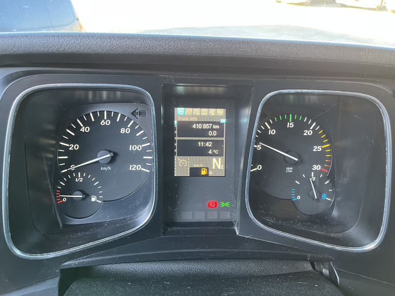 Mercedes-Benz Actros 2124 StreamSpace / 410 dkm / Box 7.5 mtr / Laadklep / APK 08-25 - Camião furgão: foto 4 Mercedes-Benz Actros 2124 StreamSpace / 410 dkm / Box 7.5 mtr / Laadklep / APK 08-25 - Camião furgão: foto 4