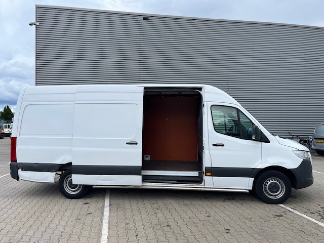Mercedes-Benz Sprinter 315 1.9 CDI / L4 H2 / Automatic / APK-TUV 04-26 - Furgão: foto 3 Mercedes-Benz Sprinter 315 1.9 CDI / L4 H2 / Automatic / APK-TUV 04-26 - Furgão: foto 3