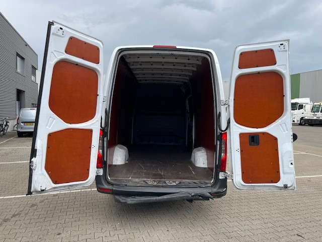 Mercedes-Benz Sprinter 315 1.9 CDI / L4 H2 / Automatic / APK-TUV 04-26 - Furgão: foto 5 Mercedes-Benz Sprinter 315 1.9 CDI / L4 H2 / Automatic / APK-TUV 04-26 - Furgão: foto 5