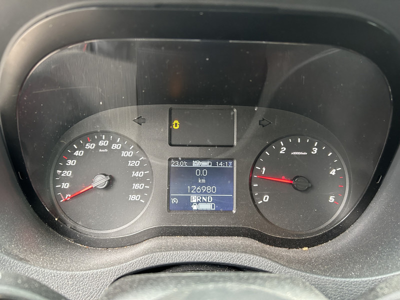 Mercedes-Benz Sprinter 515 1.9 CDI / 126 dkm / Box 4.4 mtr / Laadklep / APK 07-26 - Carrinha de contentor: foto 4 Mercedes-Benz Sprinter 515 1.9 CDI / 126 dkm / Box 4.4 mtr / Laadklep / APK 07-26 - Carrinha de contentor: foto 4