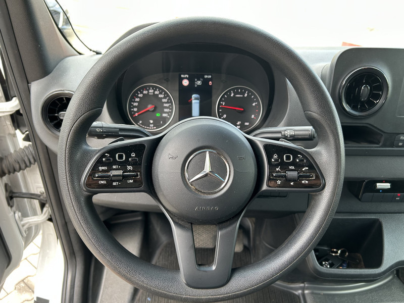 Mercedes-Benz Sprinter 515 1.9 CDI / Box Damage - Schade / Loadlift / APK TUV 04-26 - Carrinha de contentor: foto 4 Mercedes-Benz Sprinter 515 1.9 CDI / Box Damage - Schade / Loadlift / APK TUV 04-26 - Carrinha de contentor: foto 4