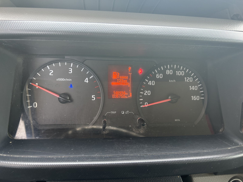 Nissan Cabstar NT400 / Duo Temp Frigo -30 gr / 146 dkm/ Blad - Blad / APK TUV 03-26 - Carrinha frigorífica: foto 4 Nissan Cabstar NT400 / Duo Temp Frigo -30 gr / 146 dkm/ Blad - Blad / APK TUV 03-26 - Carrinha frigorífica: foto 4