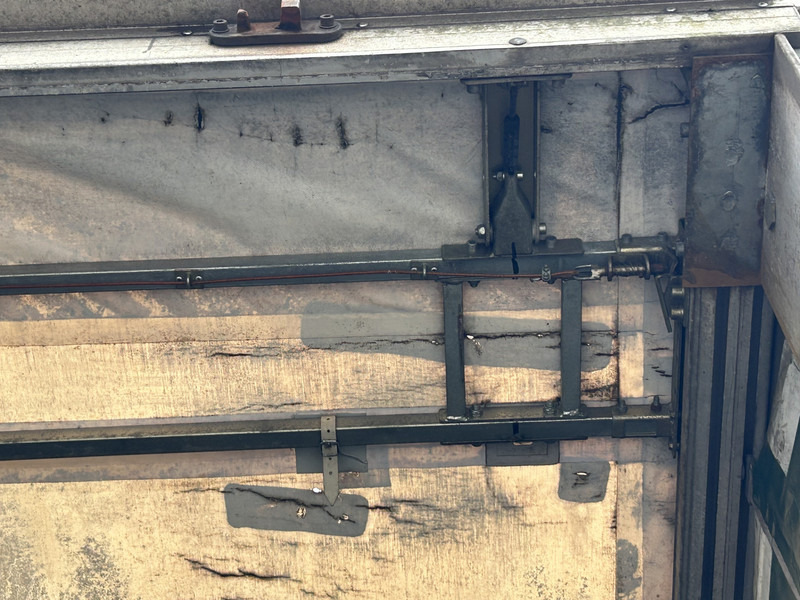 Samro ST39WGPE / Curtainside Trailer / BPW Disk / APK TUV 02-26 - Semi-reboque de lona: foto 4 Samro ST39WGPE / Curtainside Trailer / BPW Disk / APK TUV 02-26 - Semi-reboque de lona: foto 4