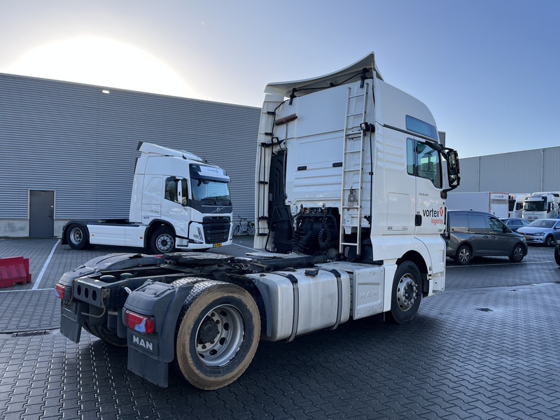 MAN TGX 18.460 XXL / Motor Defect -> Not Running / Retarder / 526 dkm / 2 Tanks - Tractor: foto 2 MAN TGX 18.460 XXL / Motor Defect -> Not Running / Retarder / 526 dkm / 2 Tanks - Tractor: foto 2