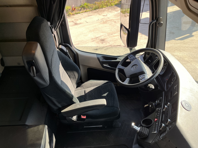 Mercedes-Benz Actros 1842 StreamSpace / 939 dkm / 2 Tanks / NL Truck - Tractor: foto 3 Mercedes-Benz Actros 1842 StreamSpace / 939 dkm / 2 Tanks / NL Truck - Tractor: foto 3