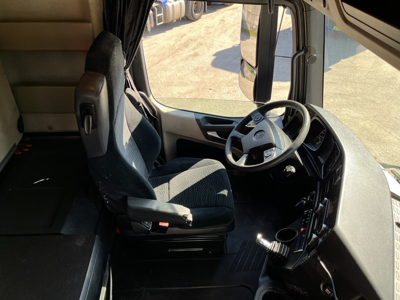 Mercedes-Benz Actros 1842 Streamspace / 937 dkm / 2 Tanks / NL Truck - Tractor: foto 3 Mercedes-Benz Actros 1842 Streamspace / 937 dkm / 2 Tanks / NL Truck - Tractor: foto 3