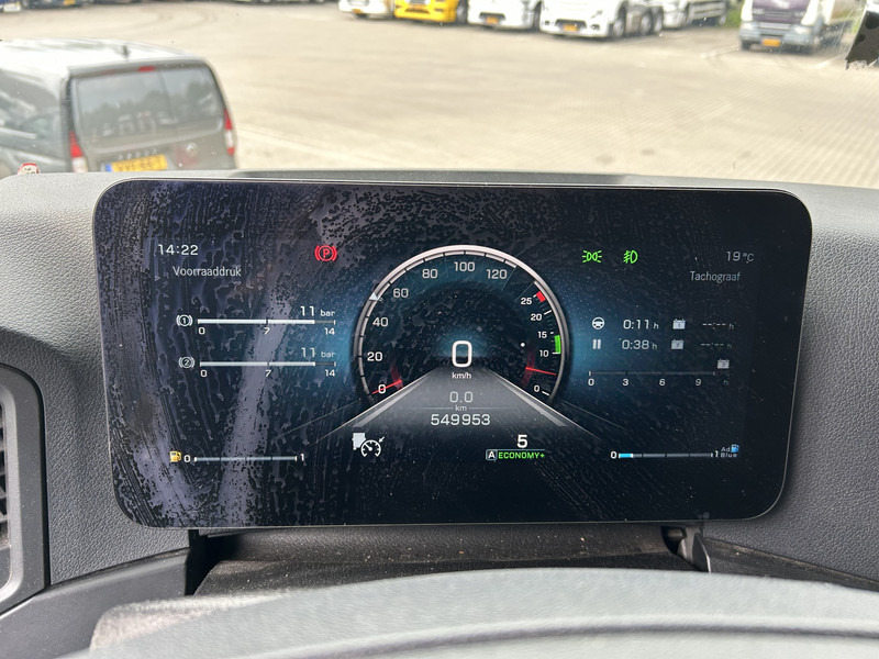 Mercedes-Benz Actros 1845 Gigaspace / 549 dkm / 2 Tanks / Stand Airco / New Tacho V2 - Tractor: foto 4 Mercedes-Benz Actros 1845 Gigaspace / 549 dkm / 2 Tanks / Stand Airco / New Tacho V2 - Tractor: foto 4