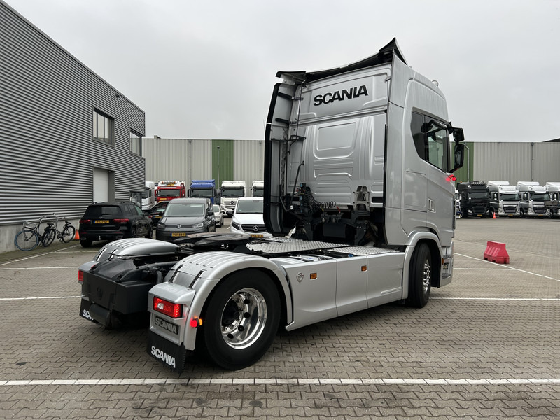 Scania S 520 V8 Highline / Retarder / 920 dkm / 2 Tanks / Full Air / Smart Tacho V2 - Tractor: foto 2 Scania S 520 V8 Highline / Retarder / 920 dkm / 2 Tanks / Full Air / Smart Tacho V2 - Tractor: foto 2