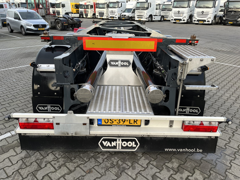 Van Hool A3C002 / ADR / 3x SAF / 20 FT Container / TE HUUR - Semi-reboque transportador de contêineres/ Caixa móvel: foto 4 Van Hool A3C002 / ADR / 3x SAF / 20 FT Container / TE HUUR - Semi-reboque transportador de contêineres/ Caixa móvel: foto 4