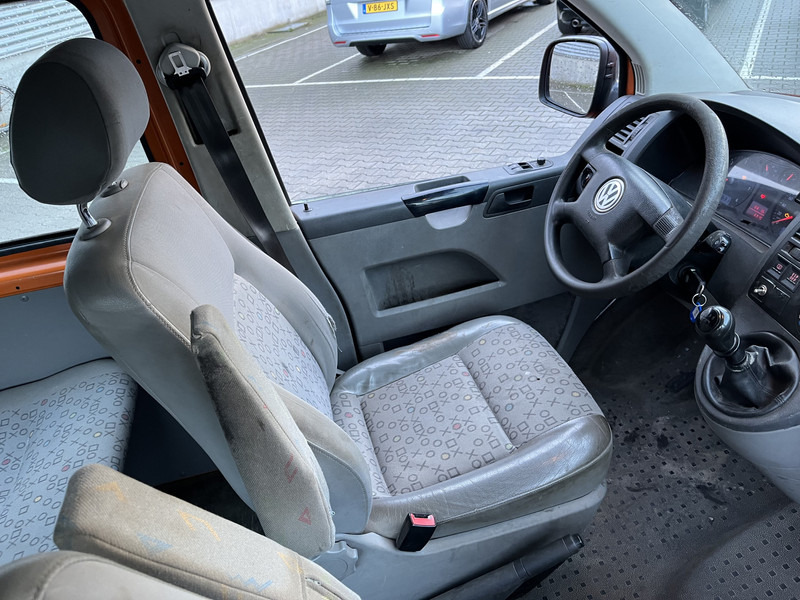 Volkswagen Transporter T5 2.5 TDI / L2 H1 / Double Cabin / Tow Bar - Furgão compacto, Carrinha cabine dupla: foto 3 Volkswagen Transporter T5 2.5 TDI / L2 H1 / Double Cabin / Tow Bar - Furgão compacto, Carrinha cabine dupla: foto 3