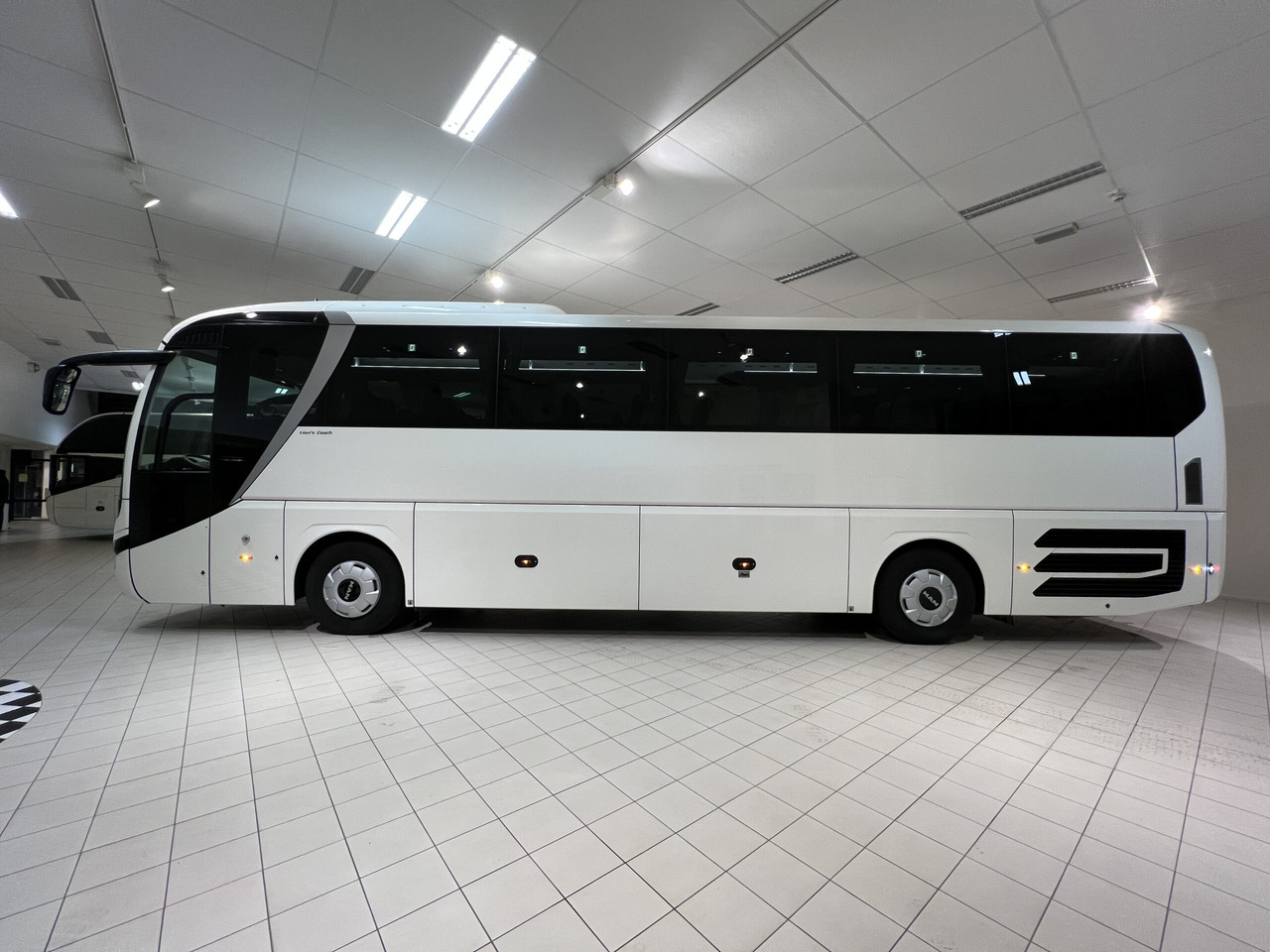 MAN Lions Coach R07 Euro 6E - Autocarro: foto 4 MAN Lions Coach R07 Euro 6E - Autocarro: foto 4