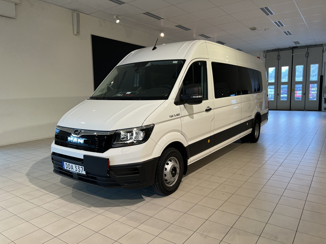 MAN TGE 5.160 Intercity - Minibus, Furgão de passageiros: foto 2 MAN TGE 5.160 Intercity - Minibus, Furgão de passageiros: foto 2