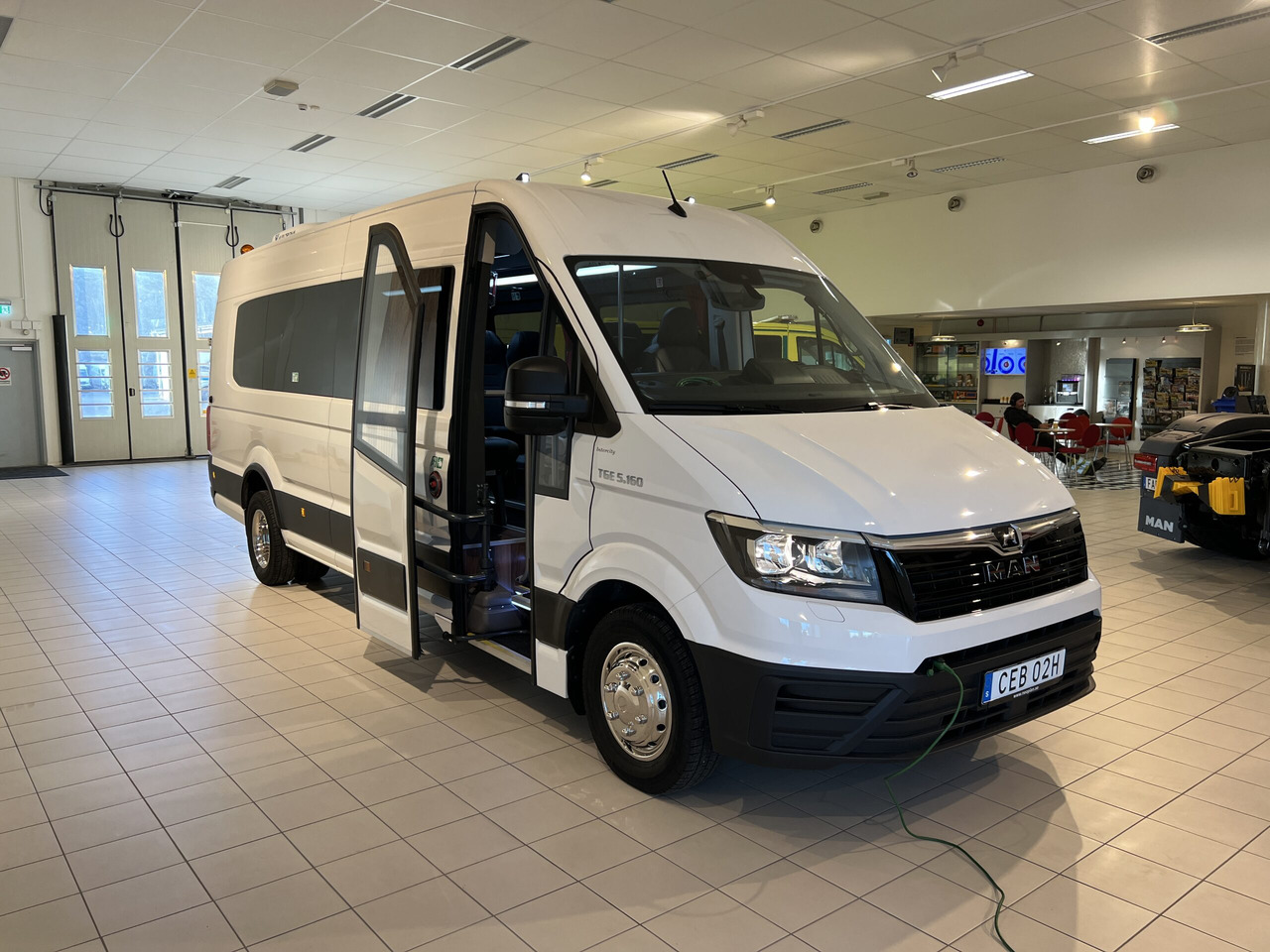 MAN TGE Businessline / VIP - Minibus, Furgão de passageiros: foto 1 MAN TGE Businessline / VIP - Minibus, Furgão de passageiros: foto 1