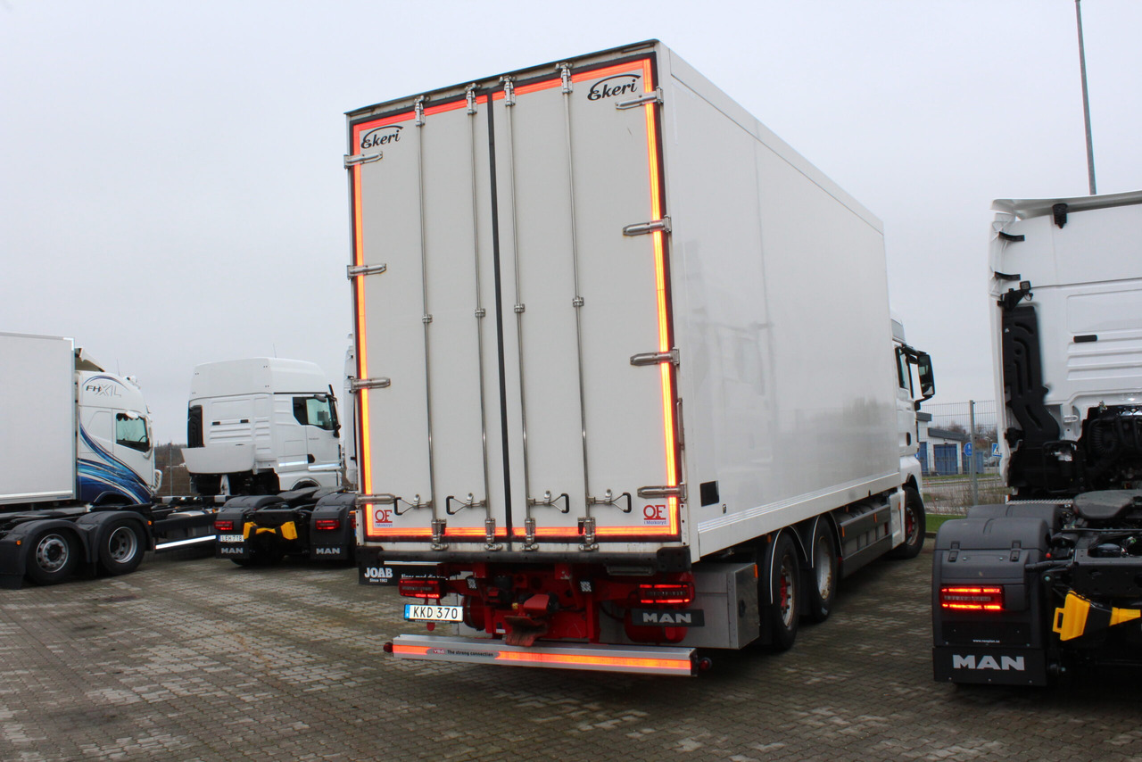 MAN TGX 26.480 6×2-4 Skåp/Fjärr - Camião furgão: foto 3 MAN TGX 26.480 6×2-4 Skåp/Fjärr - Camião furgão: foto 3