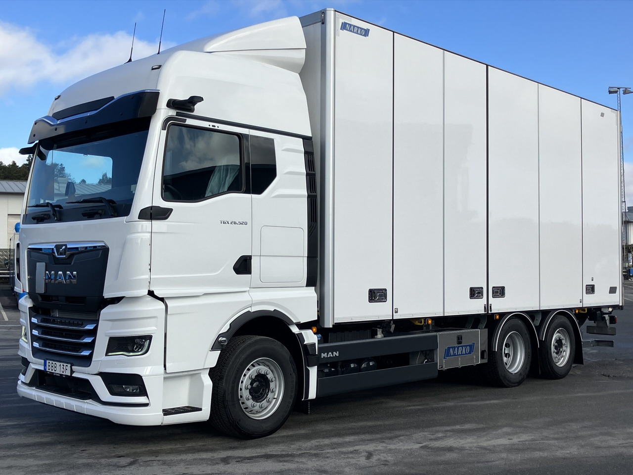 MAN TGX 26.520 6×2-4 fjärrbil Närko - Camião furgão: foto 1 MAN TGX 26.520 6×2-4 fjärrbil Närko - Camião furgão: foto 1