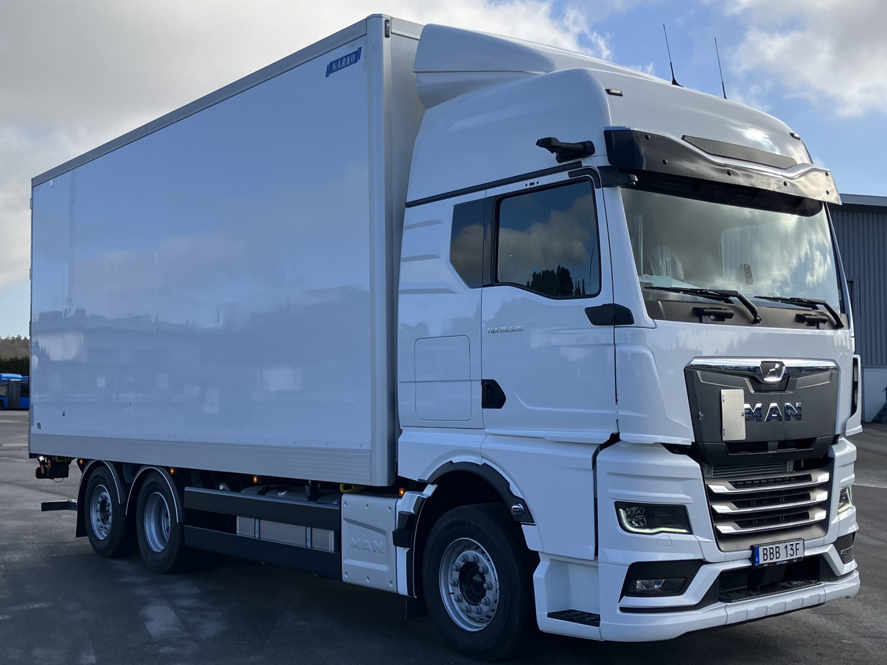 MAN TGX 26.520 6×2-4 fjärrbil Närko - Camião furgão: foto 2 MAN TGX 26.520 6×2-4 fjärrbil Närko - Camião furgão: foto 2