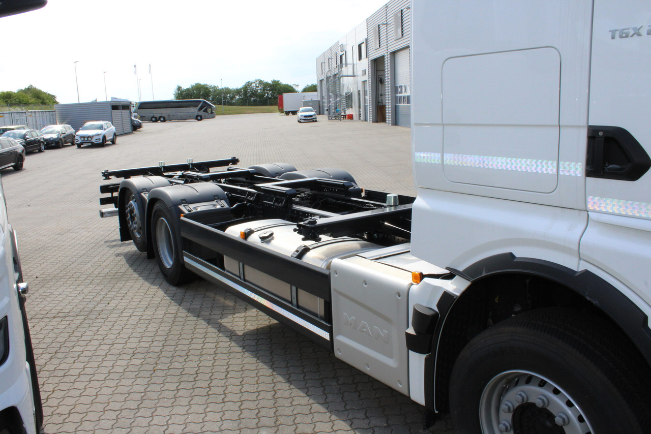Växelflak MAN TGX 26.520 6X2-4 LL - Camião transportador de contêineres/ Caixa móvel: foto 3 Växelflak MAN TGX 26.520 6X2-4 LL - Camião transportador de contêineres/ Caixa móvel: foto 3