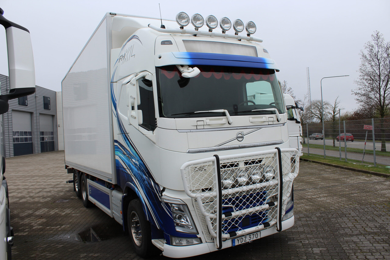 Volvo FH Fjärr - Camião furgão: foto 4 Volvo FH Fjärr - Camião furgão: foto 4