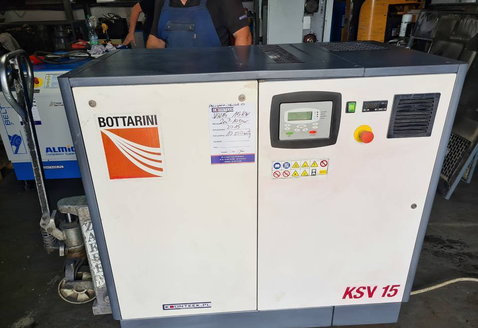 Kompresor śrubowy BOTTARINI KSV 15, 15 kw, 2015r - Compressor de ar: foto 1 Kompresor śrubowy BOTTARINI KSV 15, 15 kw, 2015r - Compressor de ar: foto 1