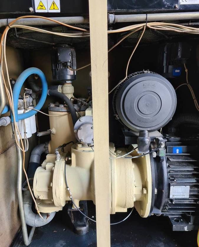 Kompresor śrubowy INGERSOLL RAND MH75 - Compressor de ar: foto 4 Kompresor śrubowy INGERSOLL RAND MH75 - Compressor de ar: foto 4