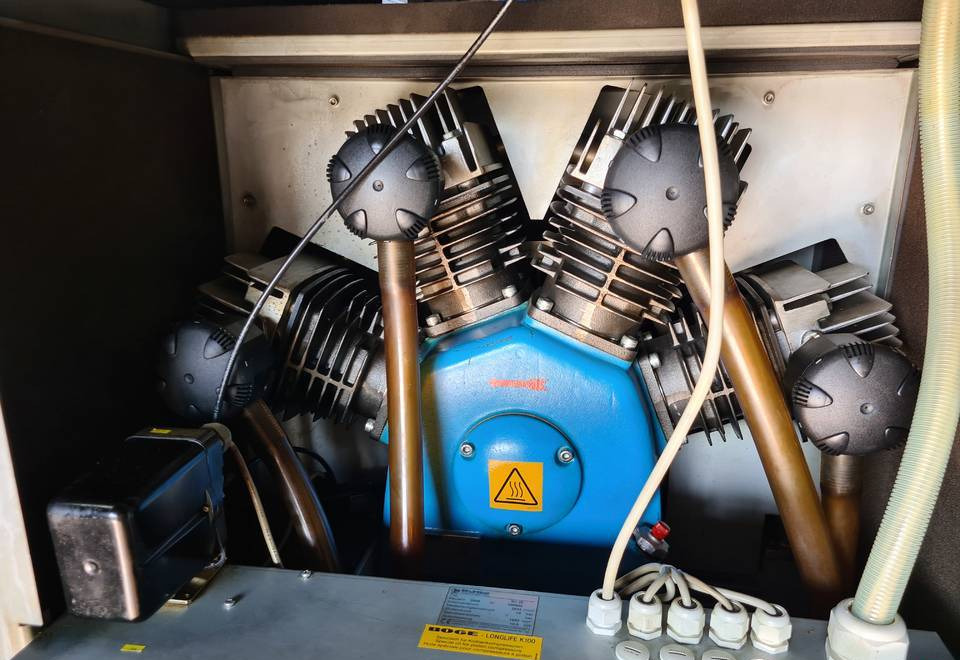 Sprężarka tłokowa BOGE SC 25, 18,5 kw - Compressor de ar: foto 5 Sprężarka tłokowa BOGE SC 25, 18,5 kw - Compressor de ar: foto 5